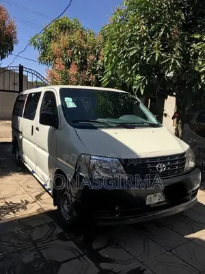 Toyota HiAce 2005 White