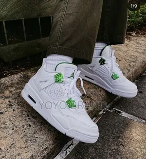 Air Jordan 4