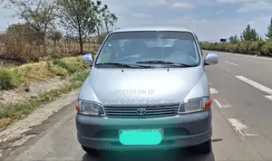 Toyota Grand HiAce 2005 Silver