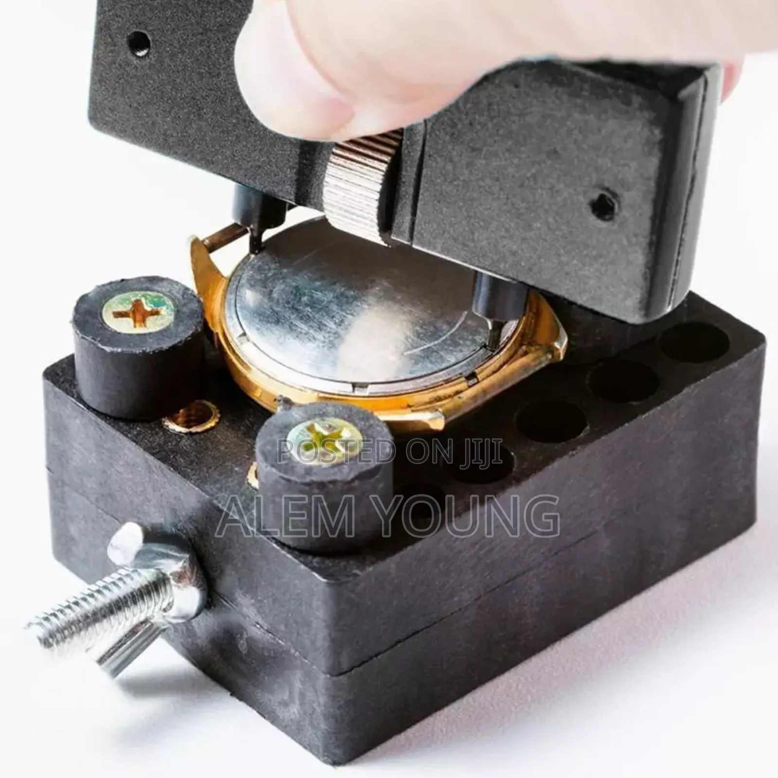 Watch Case Opener 
የሰአት ክዳን መክፈቻ