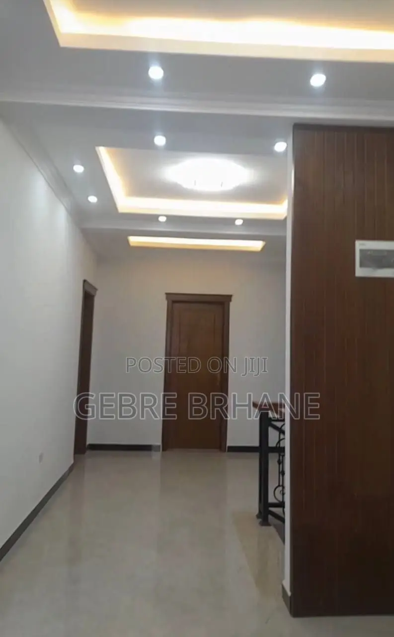 5bdrm Farm House in G+2, Yeka for rent