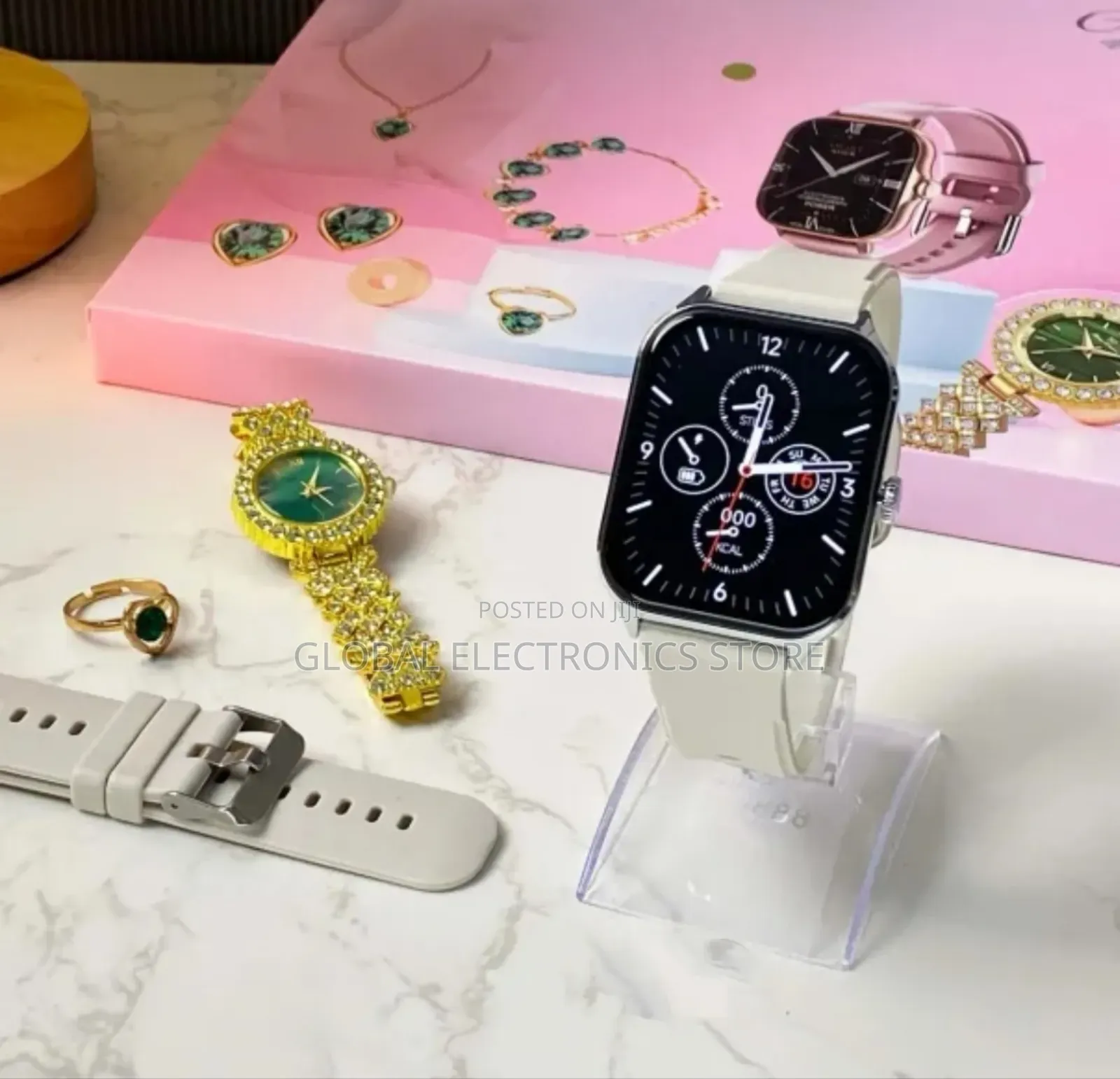 ነጭ የሴት Smart Watch Combo With Jewellery Sets