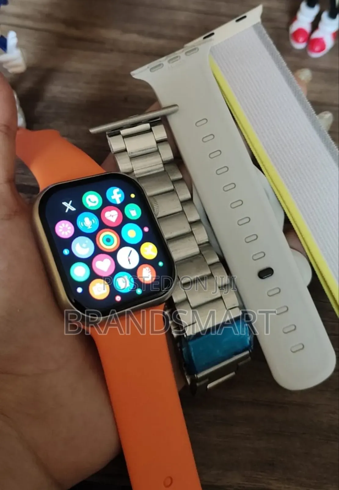 Series 9 Silver-Edition Smart Watch With Four Strap