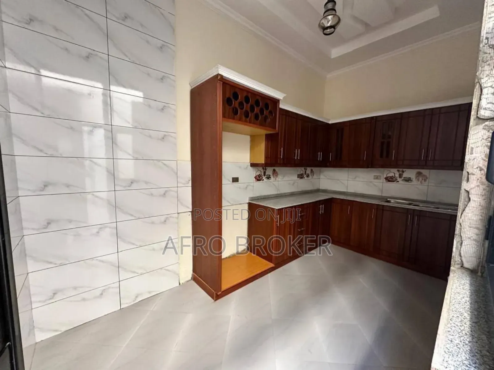Furnished 5bdrm Villa in Alem Bank, Akaky Kaliti for sale