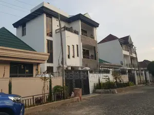 6bdrm House in G+2, Yeka for rent