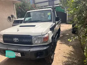 Toyota Land Cruiser 2009 Black