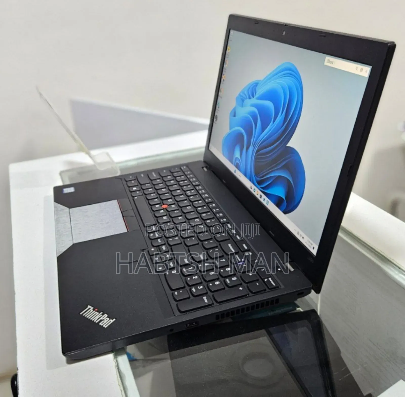 New Laptop Lenovo ThinkPad Yoga 8GB Intel Core I7 SSD 512GB