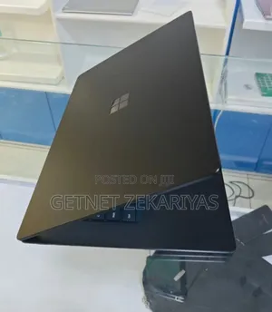 New Laptop Microsoft Surface Book 3 8GB AMD Ryzen 5 SSD 256GB