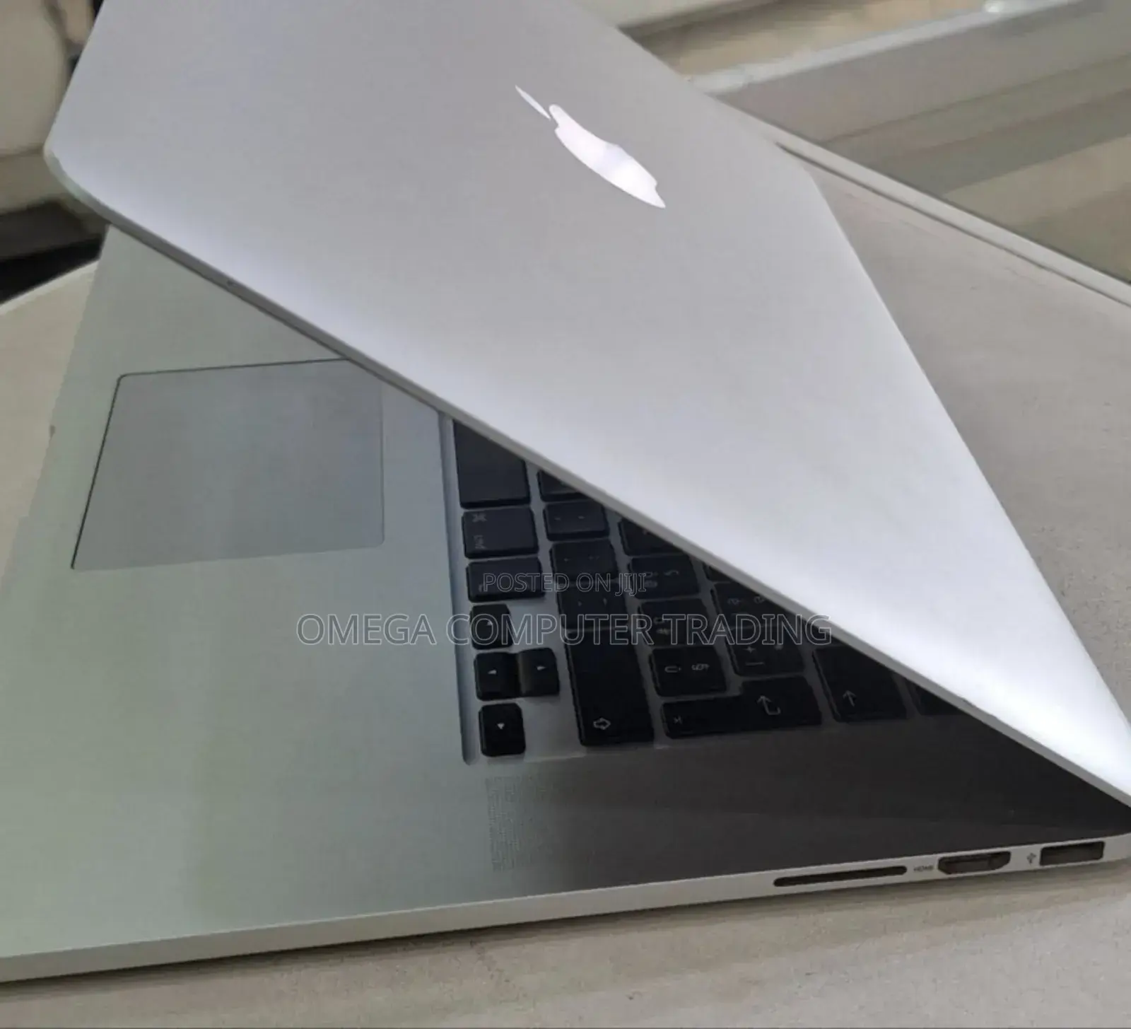 New Laptop Apple MacBook Pro 2015 16GB Intel Core i7 SSD 256GB