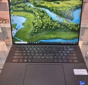 New Laptop Dell 16GB Intel Core i7 SSD 512GB