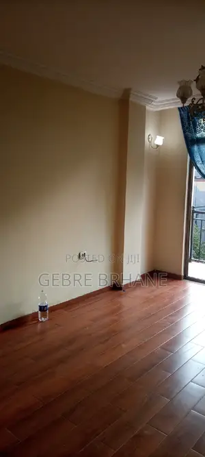 5bdrm Apartment in Apartment, Yeka for rent