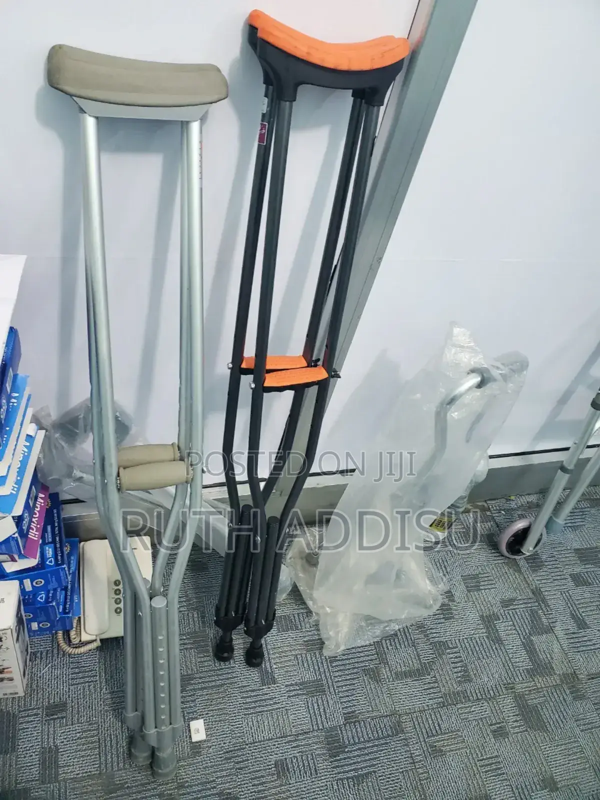 Crutches33crutches31crutches89crutches33crutches10crutches