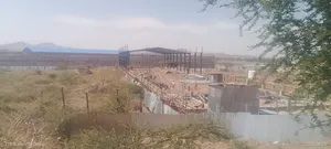 7000 ካሬ ባዶ ቦታ የታጠረ