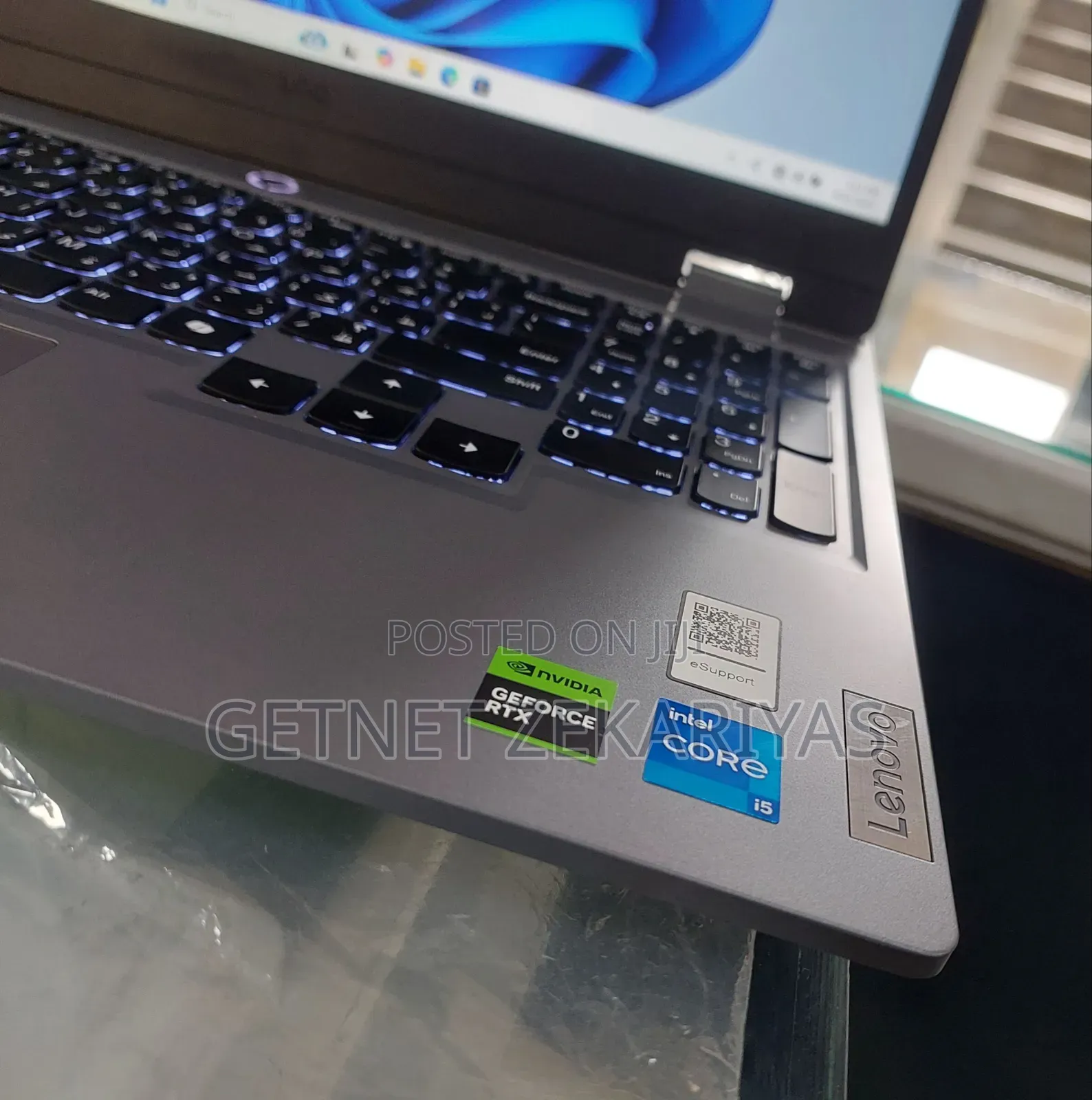 New Laptop Lenovo LOQ 15IRH8 16GB Intel Core I5 SSD 512GB