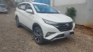 Toyota Rush 1.5 AWD 2021 White