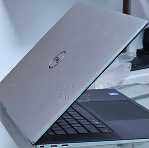 New Laptop Dell Inspiron 15 16GB Intel Core I7 SSD 1T