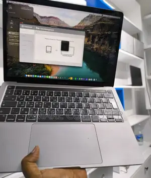 New Laptop Apple MacBook Pro 8GB Apple M2 SSD 256GB