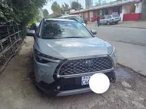Toyota Corolla Cross 2023 Green