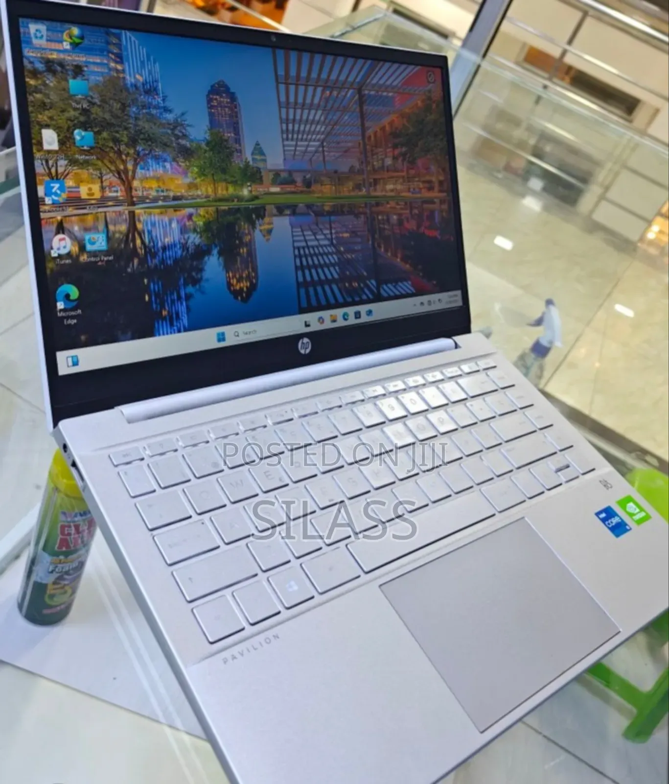New Laptop HP Pavilion 15 8GB Intel Core i5 SSD 512GB