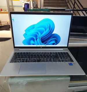 New Laptop HP ProBook 450 G8 16GB Intel Core I5 SSD 512GB