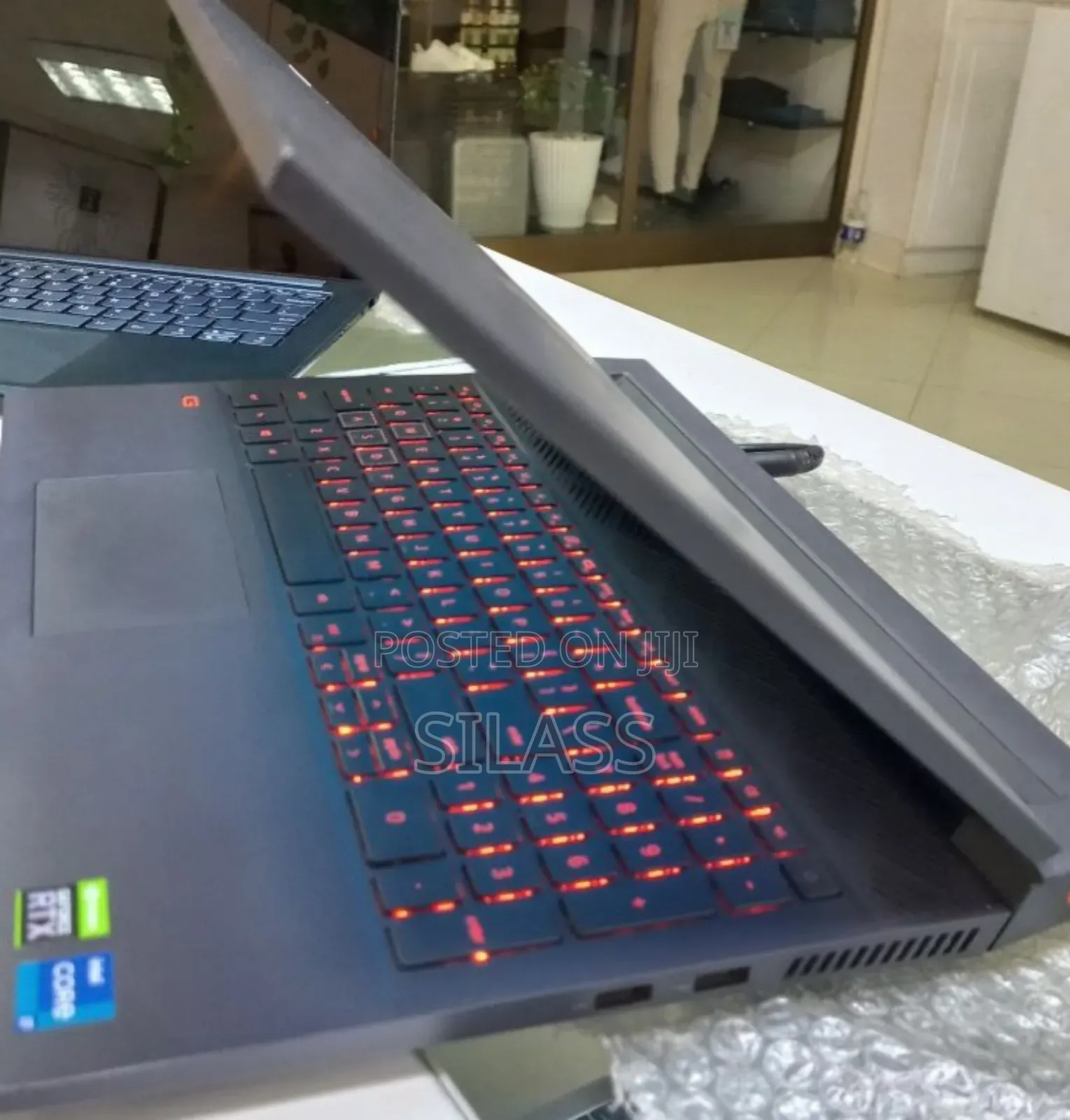 New Laptop Dell G15 5511 16GB Intel Core i7 SSD 512GB