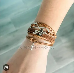 Multi Layer Leather Braclet
