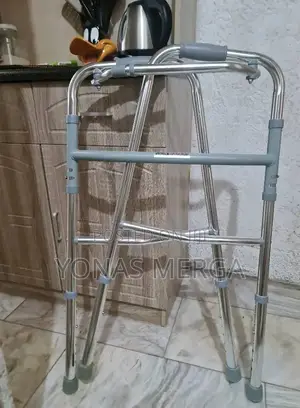 Strong and Lightweight –Walker፷皰let Walkers Fold Easily.Each