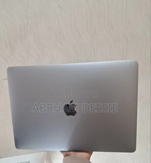 New Laptop Apple MacBook Pro 2017 16GB Intel Core I5 SSD 256GB