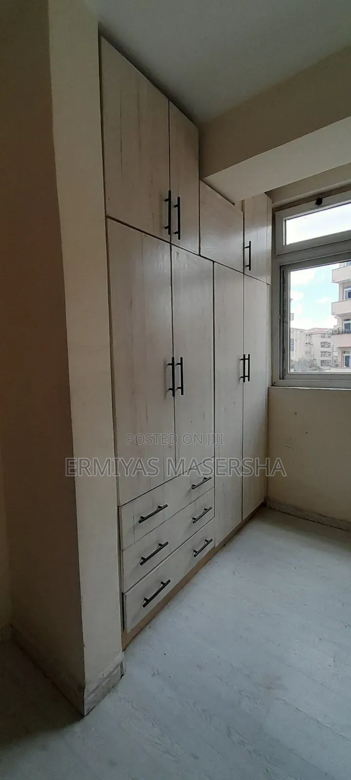 Furnished 3bdrm Apartment in Yeka for sale