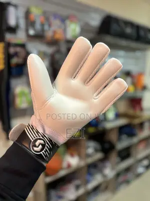 Sticky Goalkeeper Glove