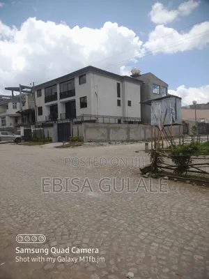 Furnished 6bdrm Apartment in Yeka for sale