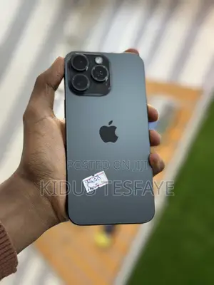 New Apple iPhone 15 Pro Max 256 GB Black