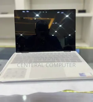 New Laptop Dell Inspiron 11 3168 18GB Intel Core I7 SSD 1T