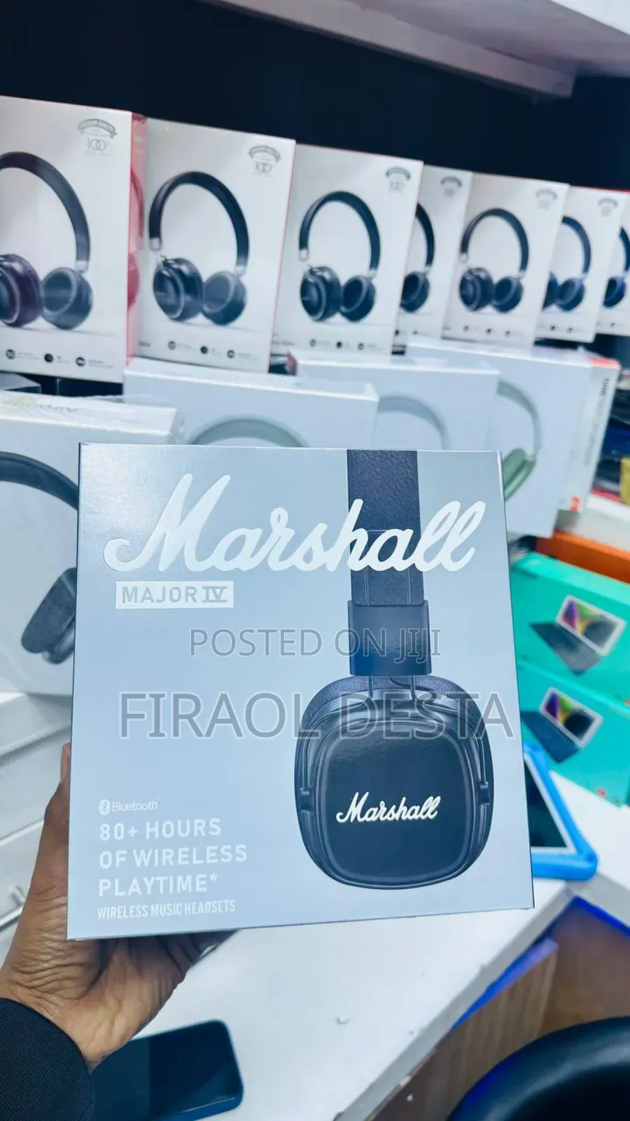 Marshall Headphone 
80+ Hours 
Play Time