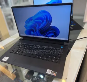 New Laptop Dell Alienware M15 R7 16GB AMD Ryzen 7 SSD 512GB