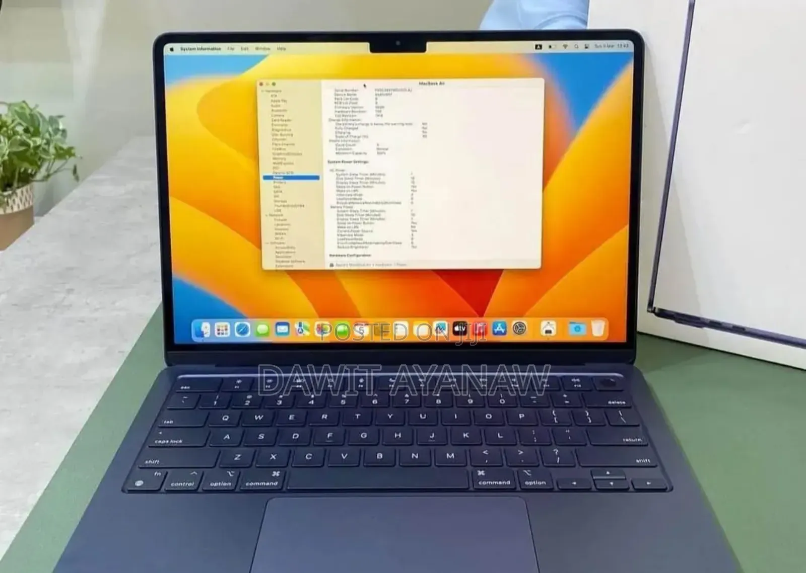 New Laptop Apple MacBook Air 2024 M3 13-Inch 8GB Apple M3 SSD 256GB