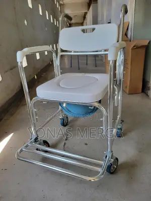 Wheeled Toilet Chair፫乃disabled Mobile Shower Seat 噢ቸchair