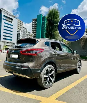 Nissan Qashqai 2018 Brown