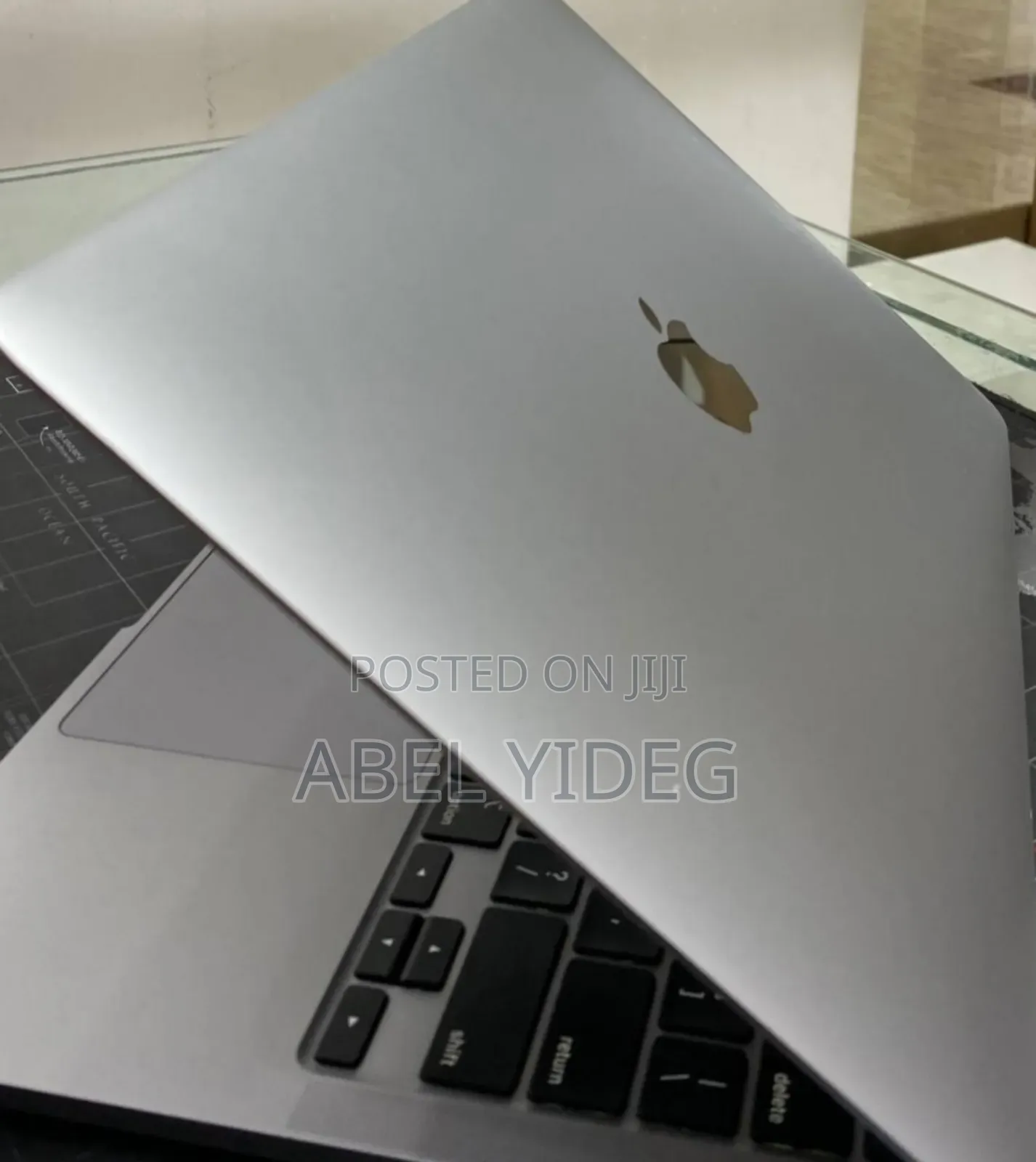 New Laptop Apple MacBook Pro 2020 M1 8GB Apple M1 SSD 256GB