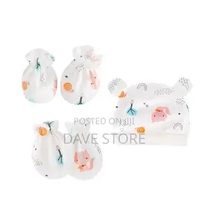 3 Set Newborn Baby Hat,Gloves, Socks Set