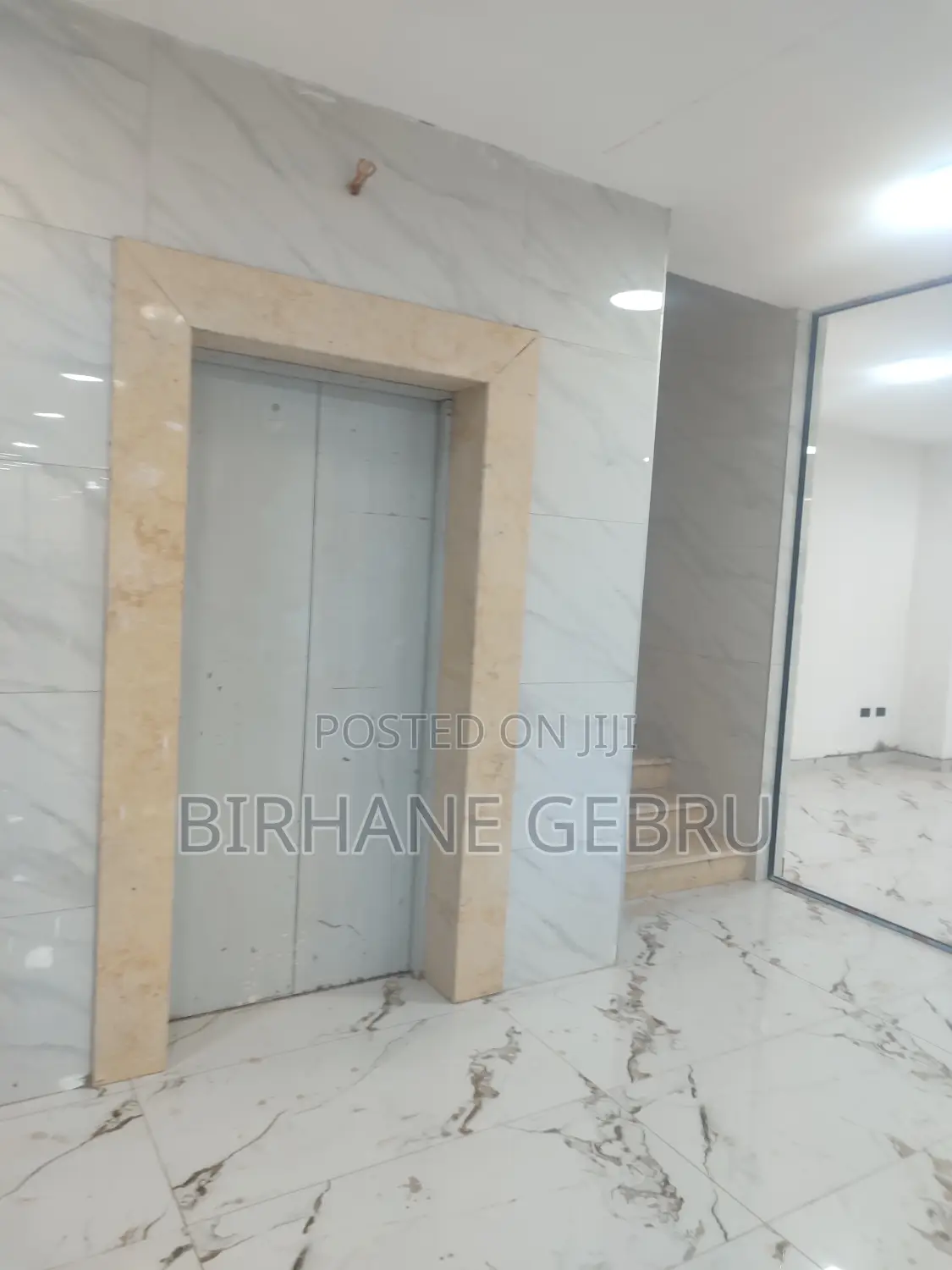 Complex Apartiment Rent for Business or Office