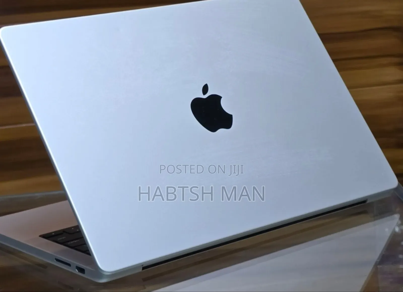 New Laptop Apple MacBook Pro 2023 M3 14-Inch 8GB Apple M3 SSD 512GB