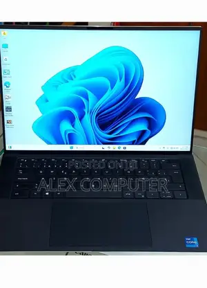 New Laptop Dell XPS 15 16GB Intel Core I7 SSD 512GB
