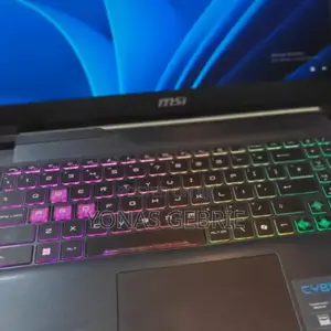 New Laptop MSI Cyborg 15 16GB Intel Core Ultra 7 SSD 1T
