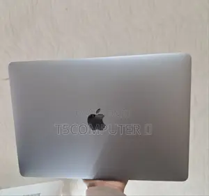 New Laptop Apple MacBook Pro 2017 16GB Intel Core I5 SSD 256GB