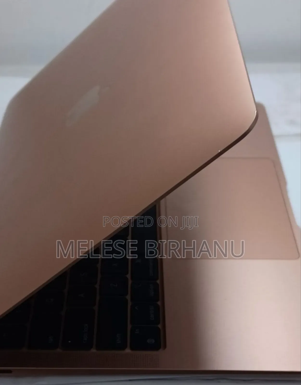 New Laptop Apple MacBook Air 2020 8GB Apple M1 SSD 256GB