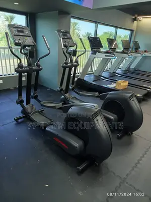Life Fitness CLSX Cross Trainer