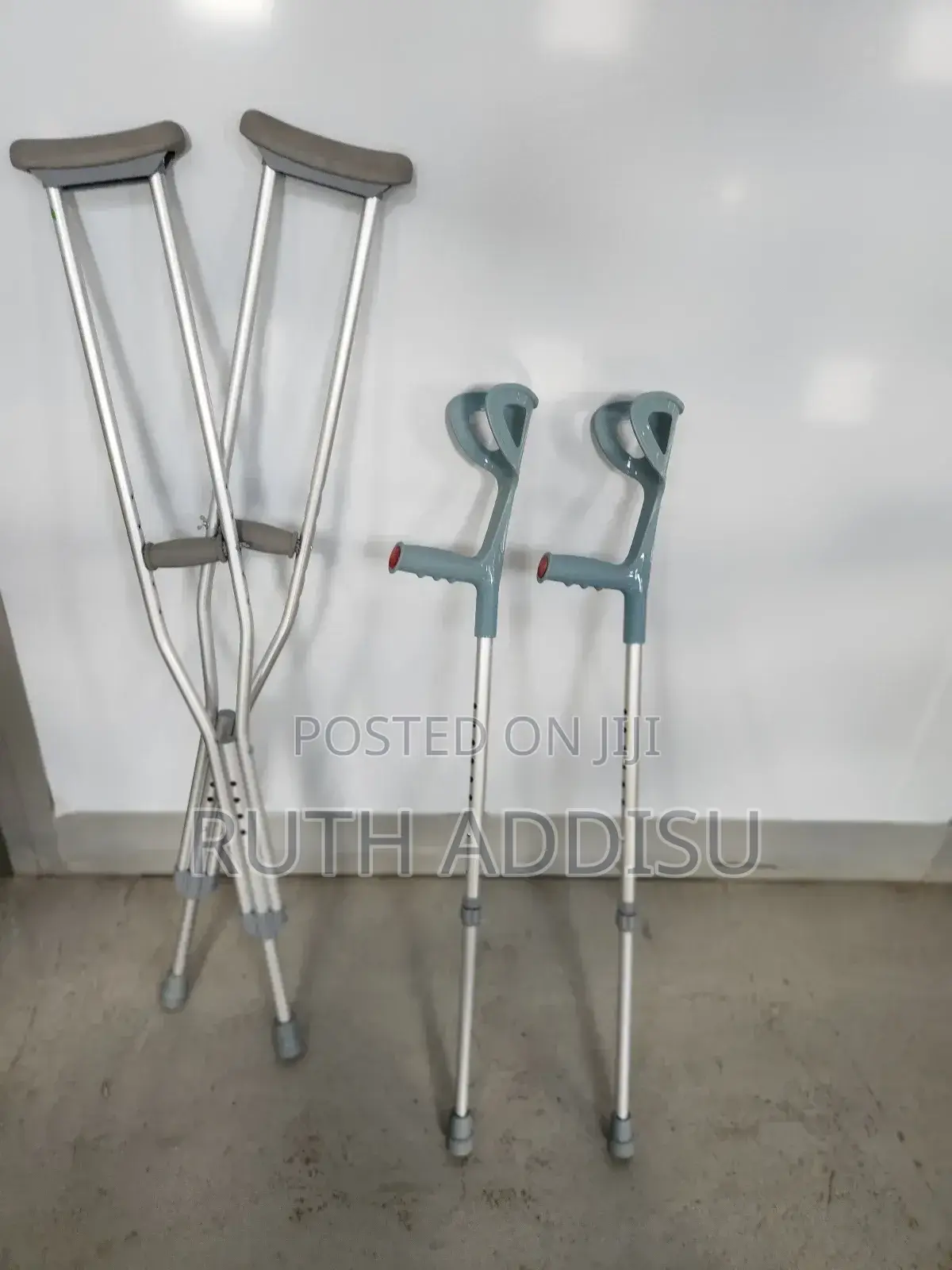 Crutches2፲crutches2፮crutches2፭crutches1፱crutches1፱crutches