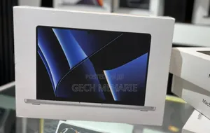 New Laptop Apple MacBook Pro 2022 M2 16GB Apple M2 SSD 1T