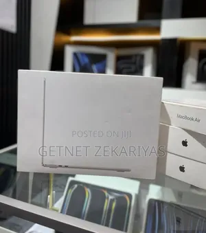 New Laptop Apple MacBook Air 16GB Apple M4 SSD 256GB